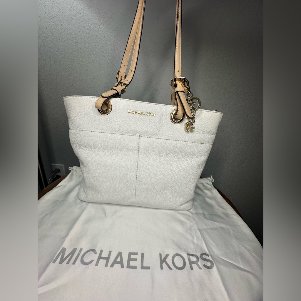 Michael Kors Jet Set Top Zip Tote W/ Bag Charm